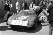 Phil Hill Bruce McLaren Ford GT40 1965 Sports Car Old Photo 3