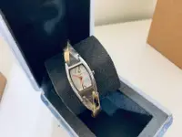 在飛比找旋轉拍賣優惠-專櫃正品DKNY雲母貝表面雙色環氣質女錶