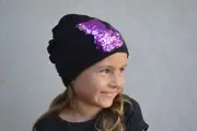 beanies soft with reversible sequin applique black