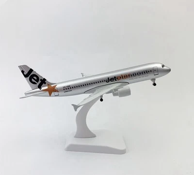 1:200 20cm Jetstar A320 Airplane Model Alloy Plane