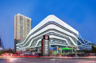 如家精選酒店(大連開發區萬達廣場金馬路店)Home Inn Plus (Dalian Development Zone Jinma Road Wanda Plaza)