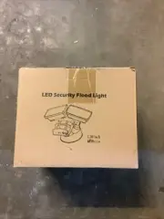 LED security flood light 30W AC120V 5000K has no motion sensor