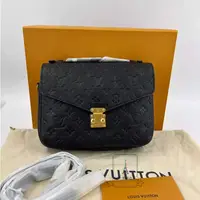 在飛比找蝦皮購物優惠-Louis Vuitton 路易威登 LV POCHETTE