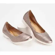 CLARKS NEW Jenette Ease Ballet Flat Metallic Leather Size 9-M (8267)