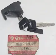 1 NEW Genuine Suzuki DR 250 350 650 TU250X GSXR750R Helmet Lock w 2 Keys OEM NOS