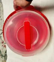 Pyrex CorningWare Pie Keeper Carrying Case Design Red for 9 inch pie w/pie pan