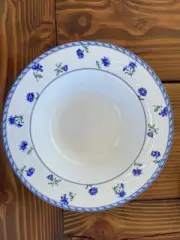 MIKASA HK 243 BLUE MEDLEY PORCELAIN 2 CHARGER 12" PLATES & 2 SERVING 11" BOWLS