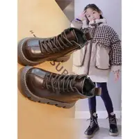 在飛比找ETMall東森購物網優惠-女童馬丁靴2023新款女童走秀靴子秋冬男童短靴黑色百搭中大童