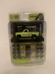 M2 Model Kit 79 Chevy Scottsdale Yellow Cracked Blister