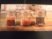 Circleware Treasures Spice Set of 3, 6.7 oz each, Square Hermetic w Silver Lids