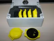 Desiccated container for gamma test w lockets 6 pcs new