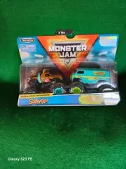 Spin Master 2019 Scooby Doo VS Mystery Machine Monster Jam 2 pack, NICE, NIP!!!!