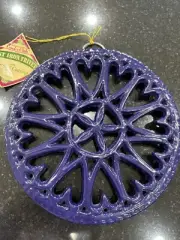 Cooks Club NEW Cast Iron Trivet W/enamel Coating Blue W/hearts