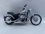 Harley Davison 2002 VRSCA V-Rod Die Cast Motorcycle - 1/18 Silver