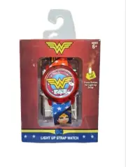 Light Up Strap LCD Digital WONDER WOMAN WATCH DC Comics - LOW BATTERY