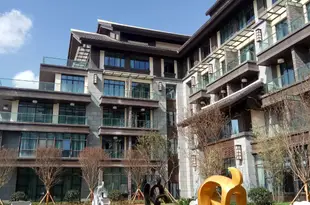 興義湖景國際酒店Lake International Hotel