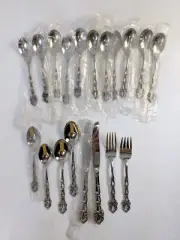Oneida Chandelier Flatware Stainless 19 Pieces NEW