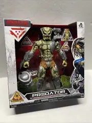 Predator 12 inch Walmart Exclusive Lanard LED 2020 Poseable -Open Jaw Action New