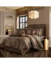 J. Queen New York Surano Comforter Set