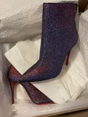 Christian Louboutin So Kate Booty 100 mm