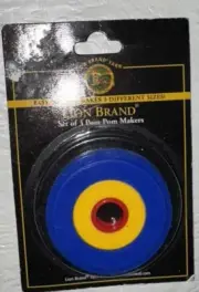 Lion Brand Yarns Pom Pom Maker 3 Sizes Pompom Pom-Pom Makers NIP