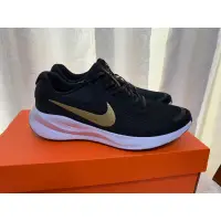 在飛比找蝦皮購物優惠-NIKE 二手 9.5成新 運動女鞋 25cm 鞋全家福購入