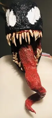 Venom Art Head Display One Of A Kind. Beautiful Piece. Wearable Or Display