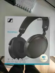 Sennheiser - Momentum 4 Wireless - Black Over-Ear Headphones with Carry Case