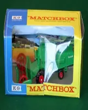 MATCHBOX K 9 COMBINE HARVESTER (DAMAGED BOX) a