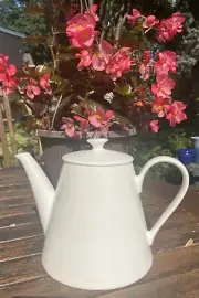 Dibbern Fine Bone China Coffee Pot Germany 6 1/2”