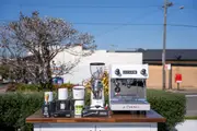 La Carimali Nimble 1 Group White Coffee Machine, Mazzer Mini Electronic A Grinder & Accessories