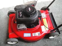 在飛比找露天拍賣優惠-中古八成新良品 無鏽蝕 BRIGGS & STRATTON(