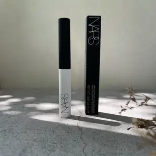 CHACHA |   NARS 無所畏! 眼影 打底筆 8g