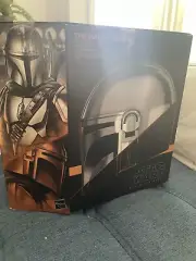 Star Wars The Mandalorian The Black Series Electronic Helmet