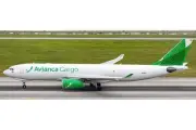 JC Wings 1/400 A330-200F Airplane N331QT Avianca Cargo
