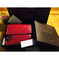 在飛比找蝦皮購物優惠-香港購入正品 GUCCI GG桃紅色 真皮壓紋 logo防刮