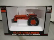 2006 Allis Chalmers Model D-14 Gas Toy Tractor "Classic Series" 1/16 Scale, NIB