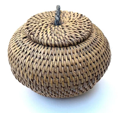 Small Round Basket with lid from Indonesia - 3.5 inches
