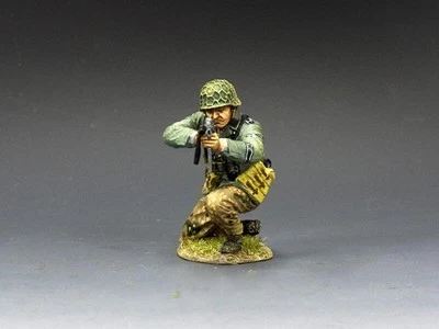 WS367 - HJSS Kneeling Firing MP40 - Waffen WWII - King and Country