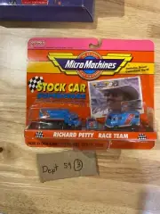 Vintage 1991 Galoob Micro Machines Richard Petty #43 Race Team NEW