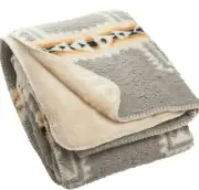 Pendleton Home Sherpa to Fleece reversible Crossroads Blanket throw - Grey print