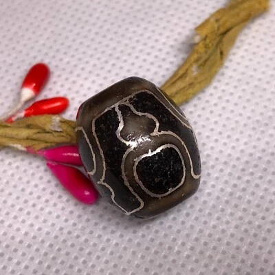 Antique Magic Old Tibetan Agate *4 Aquarius* Amulet Silver Inlaid Dzi Bead