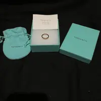 在飛比找PopChill優惠-[二手] TIFFANY&Co.經典1837純銀金色戒指