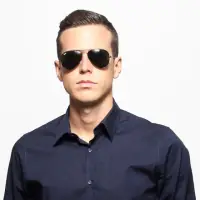 在飛比找momo購物網優惠-【RayBan 雷朋】經典飛官款 太陽眼鏡(黑-墨綠#RB3