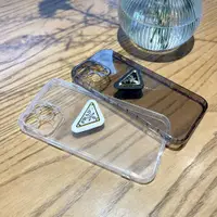 在飛比找蝦皮購物優惠-Prada 三維防震羅紋柔性 iPhone 手機殼豪華