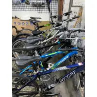 在飛比找蝦皮購物優惠-【二手單車店】捷安特 GIANT 城市自行車 變速中古車 2