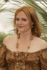 Miranda Richardson at a photocall promoting the film Paris Je T ai- Old Photo 1