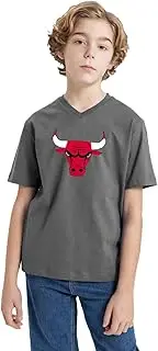 Outerstuff Chicago Bulls Youth Boys Size Primary Team Logo Jersey Shirt