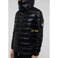 在飛比找蝦皮購物優惠-Moncler 2023 女款 寬鬆無修身版型、手臂口袋徽章