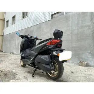 YAMAHA XMAX300 ABS二手檔車中古車配合全額.超額.學生貸款強力過件白牌黃牌紅牌仿賽街車大型重機滿18即可